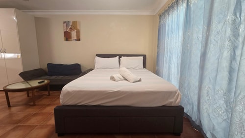 Comfortable Studio Granny Flat Mermaid Water 5 Serain Residences