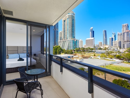 Comfy One bedroom Apartment in Central Surfers 3 Serain Residences