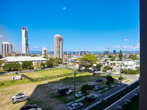 Comfy One bedroom Apartment in Central Surfers 7 Serain Residences