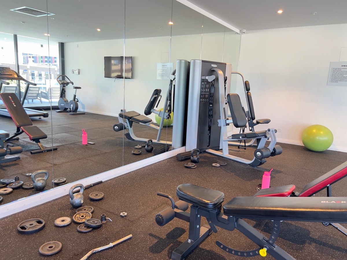 Fortitude Valley 2 bedroom Apartment with Parking 13 Serain Residences