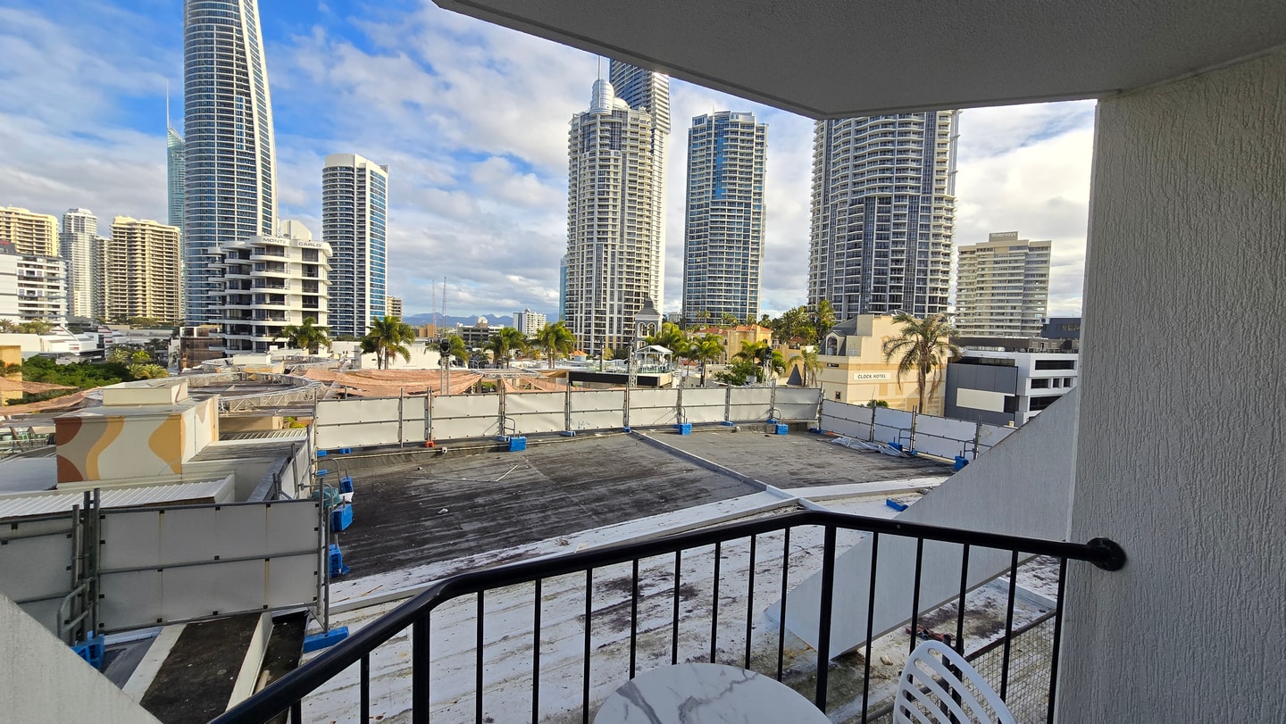 Cozy 2 Beds Hotel Room丨Beachside丨Max 4 guests 6 Serain Residences