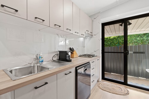 Stylish 2BR Retreat | Walk to Shops & 12min to CBD 3 Serain Residences