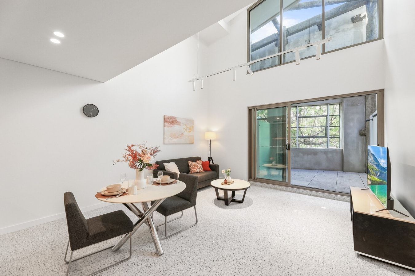 The Stanley Loft apartment in Sydney CBD Hyde Park 3 Serain Residences