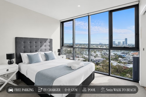 Modern 2BR Apartment on level 13 | Walk to Beach 0 Serain Residences