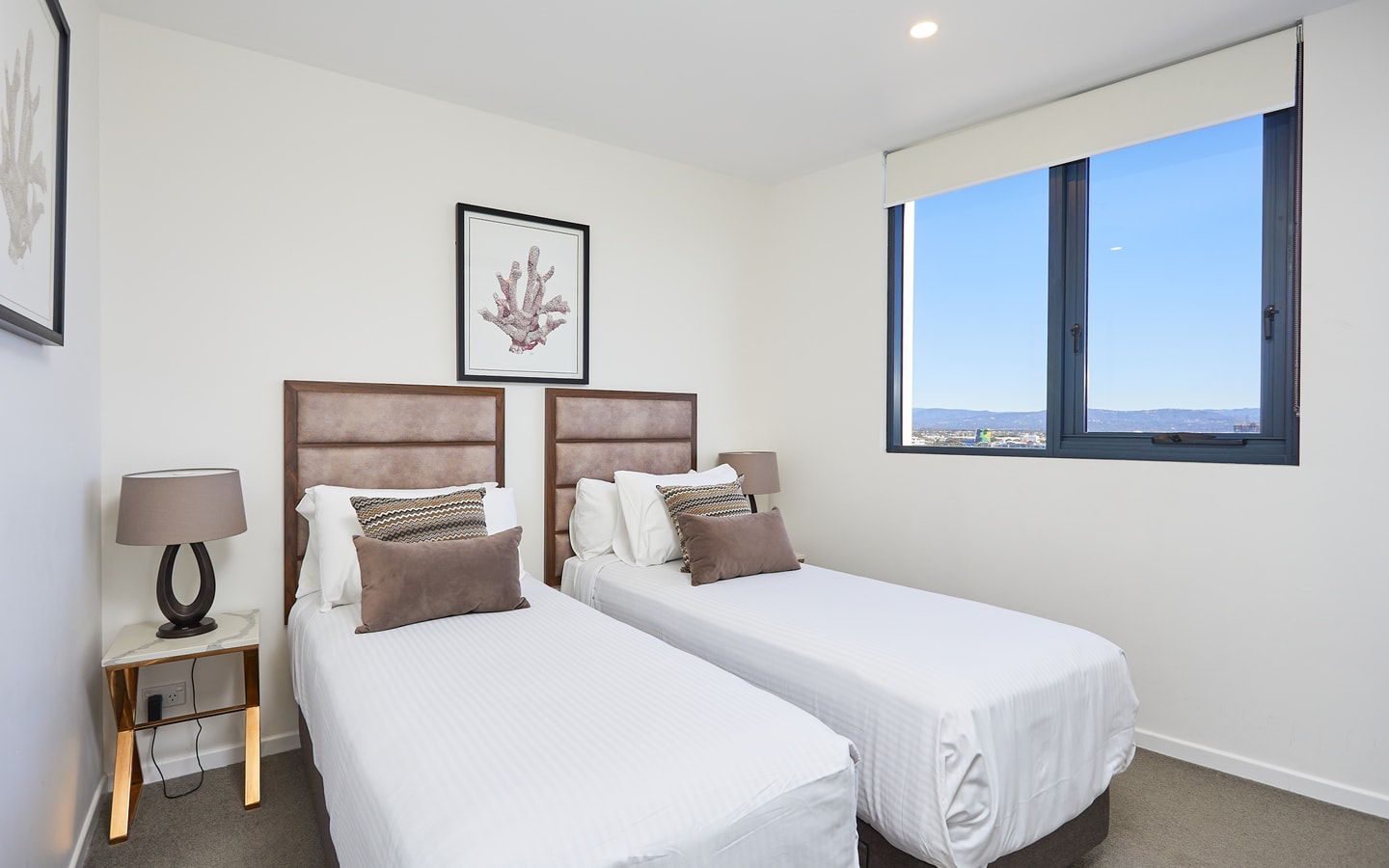 Cozy 2 bedroom apartment in Surfers Paradise 6 Serain Residences