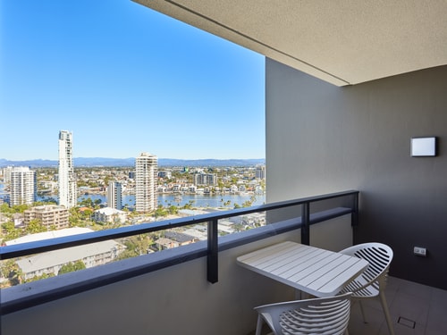 1Bedroom Apartment river view in Central surfers 6 Serain Residences