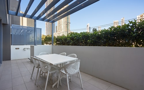 3 bedroom Villa in Center of Surfers Paradise 8 Serain Residences