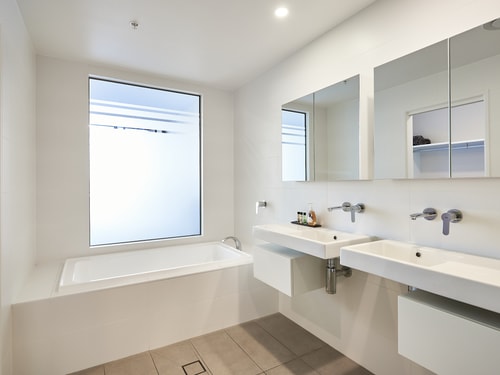 3 bedroom Villa in Center of Surfers Paradise 10 Serain Residences