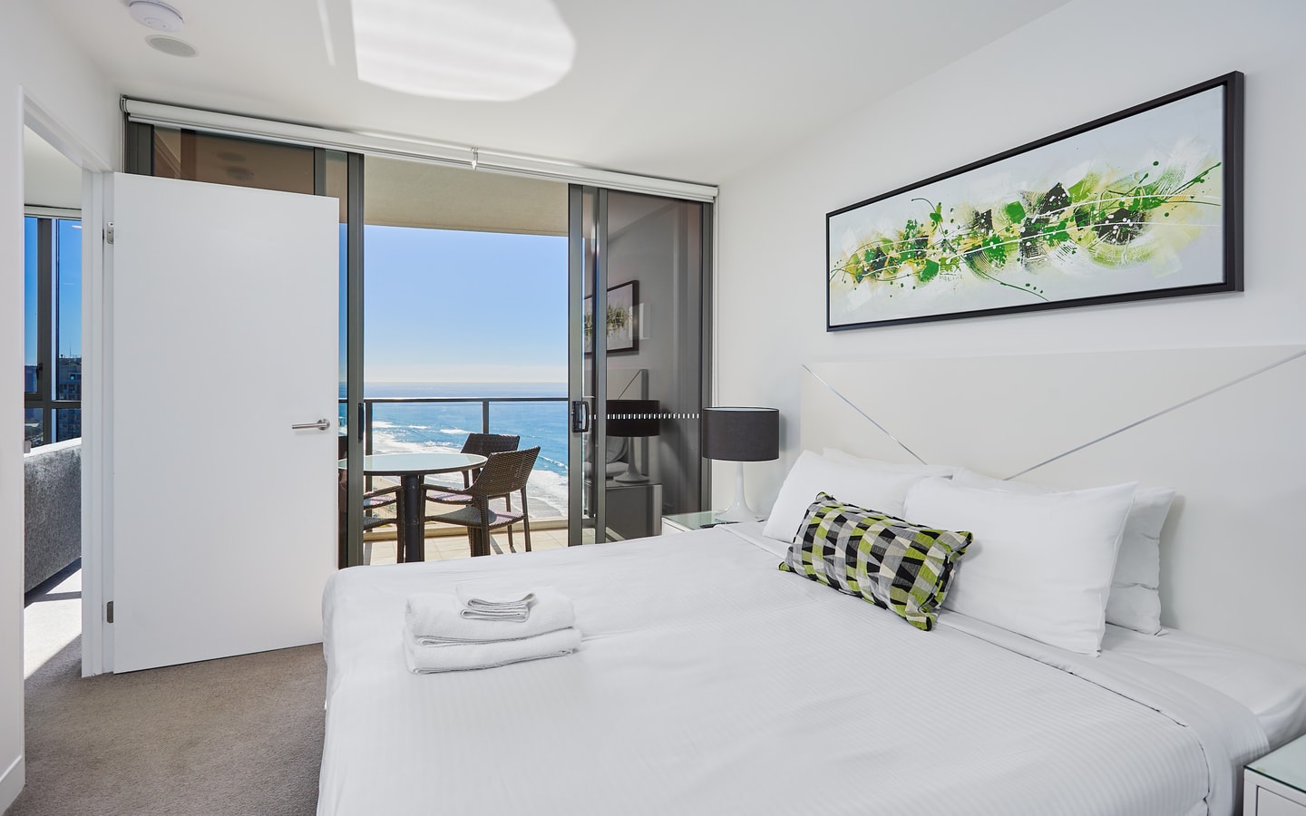 Boutique and cozy Apartment Beachside ocean view 3 Serain Residences