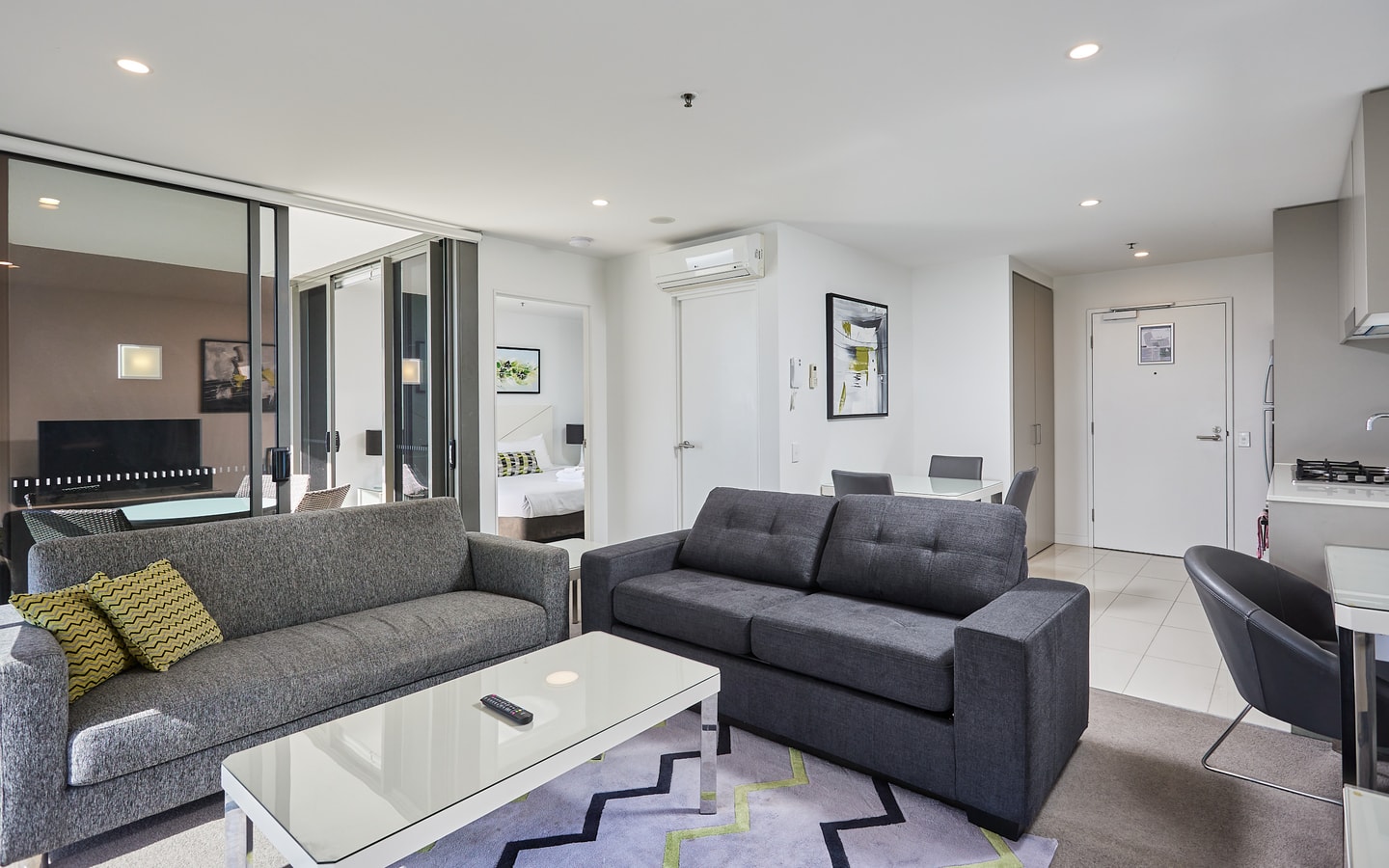 Boutique and cozy Apartment Beachside ocean view 2 Serain Residences