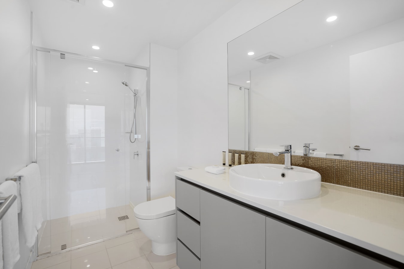 Great Studio 8 Serain Residences