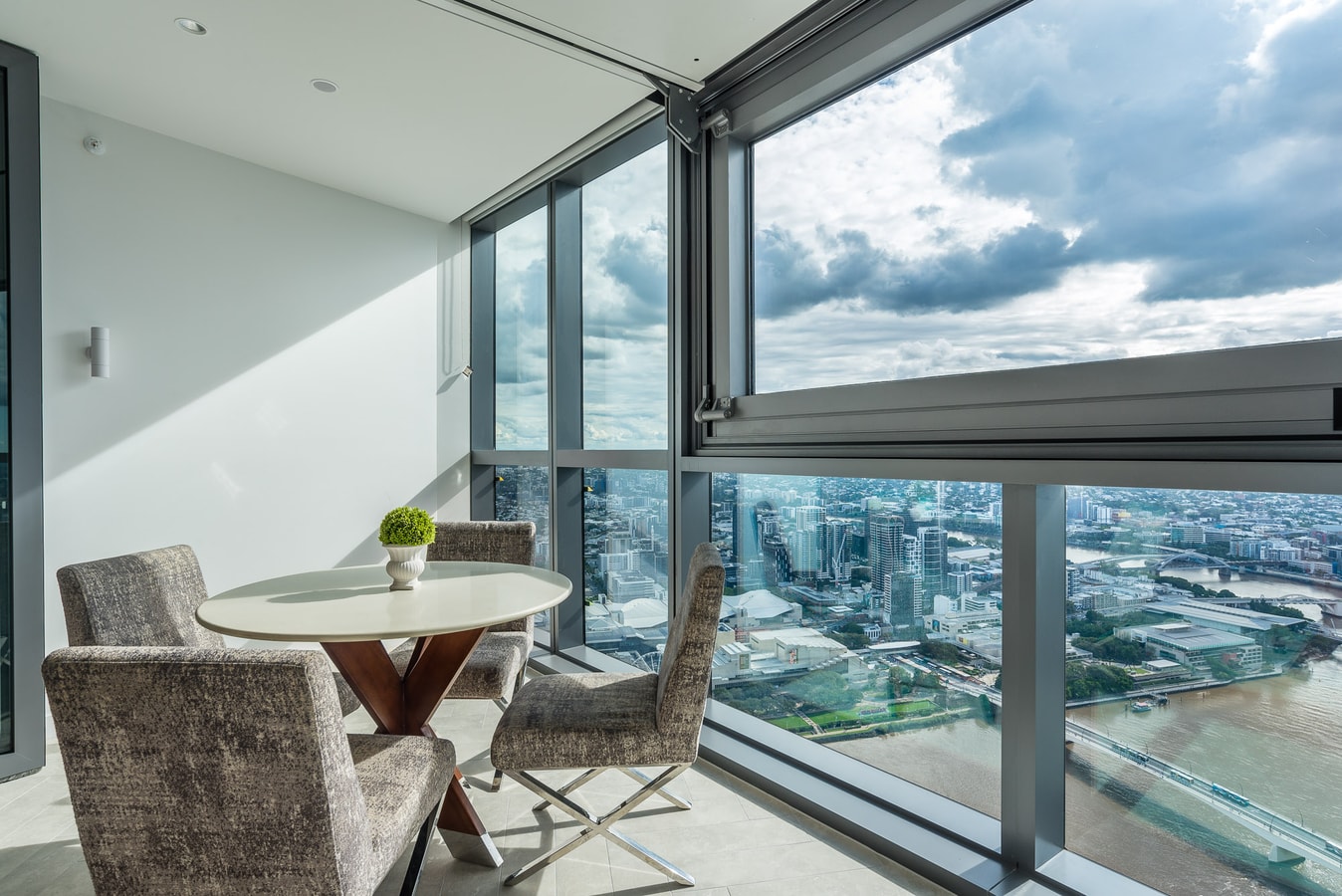 River View Central Brisbane 2Bedroom Apartment 22 Serain Residences