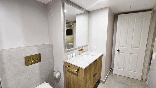 Beachside Ocean View 1BR Apartment Central Surfers 23 Serain Residences