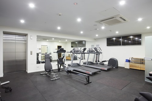 Homelike 2 bedrooms Apartment in Central Surfers 14 Serain Residences