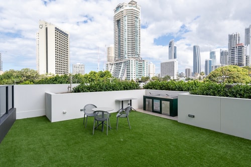 Coast life 2 bedroom Apartment In Surfers Paradise 18 Serain Residences