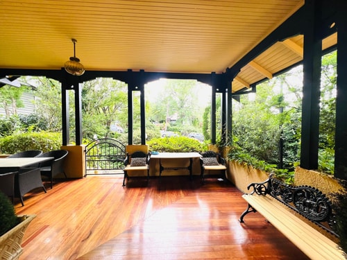 Leura's Magical Manderley - 2 Bedroom Unit 9 Serain Residences