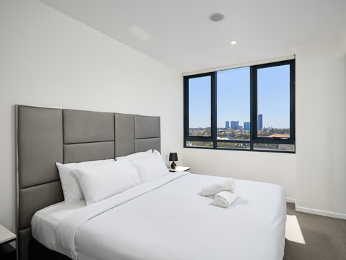 Homelike 2 bedrooms Apartment in Central Surfers 6 Serain Residences