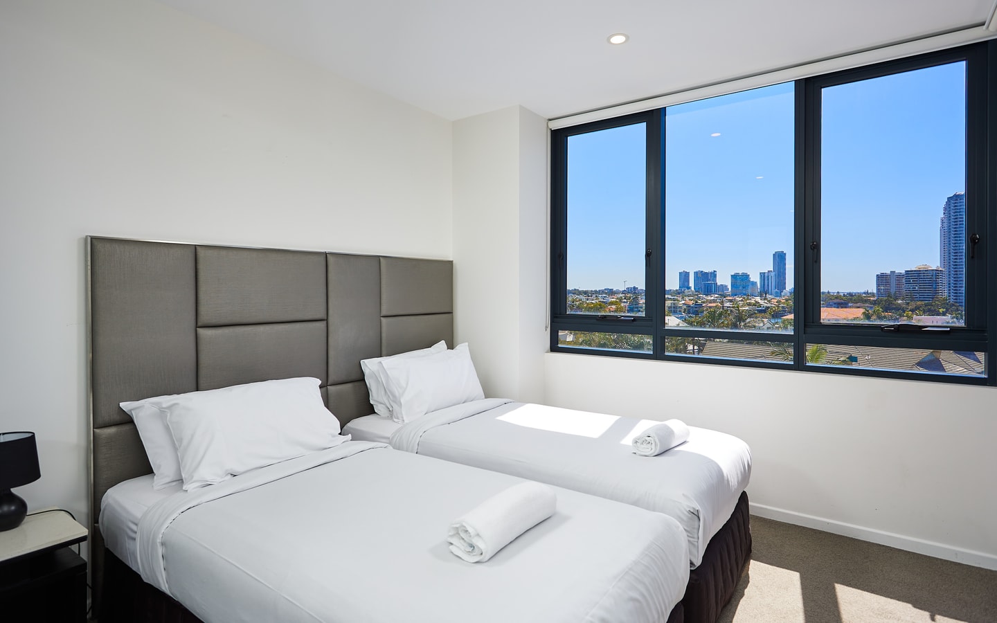 Homelike 2 bedrooms Apartment in Central Surfers 8 Serain Residences
