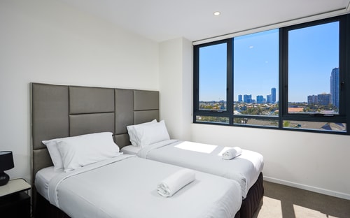 Homelike 2 bedrooms Apartment in Central Surfers 8 Serain Residences
