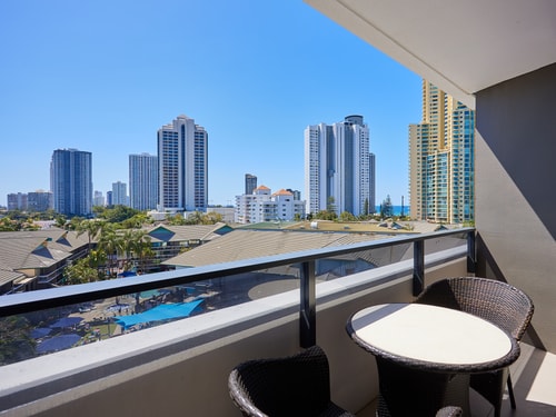 Homelike 2 bedrooms Apartment in Central Surfers 1 Serain Residences