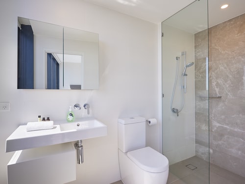 Coast life 2 bedroom Apartment In Surfers Paradise 9 Serain Residences