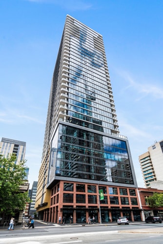 Luxe 2BR Apt | Huge Balcony+BBQ  | Adelaide CBD 5 Serain Residences