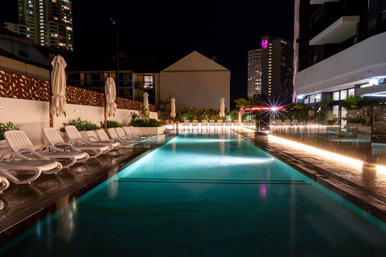 Comfortable 2 bedroom Apartment in Central Surfers 27 Serain Residences