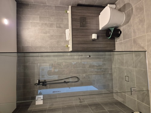Olympic Park 1BR: Pool, Gym & Free Secure Parking 23 Serain Residences