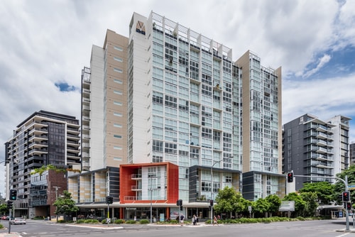 2 Bedroom Apartment with Parking, Pool, Gym 17 Serain Residences