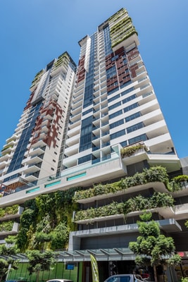 Riverview High level 1bedroom unit with Parking 20 Serain Residences