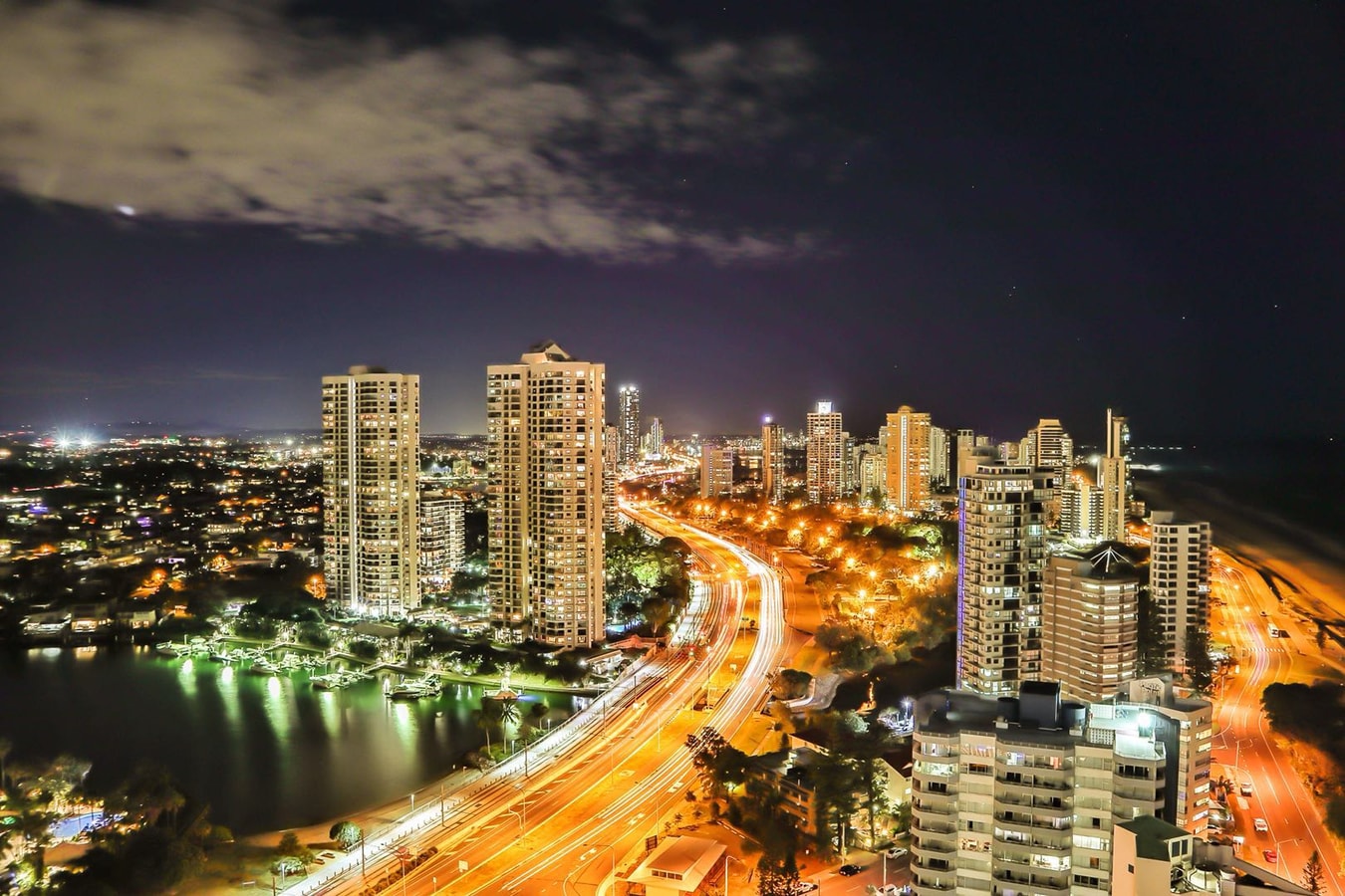 Ocean view beachside 2bedroom Apartment In Surfers 27 Serain Residences