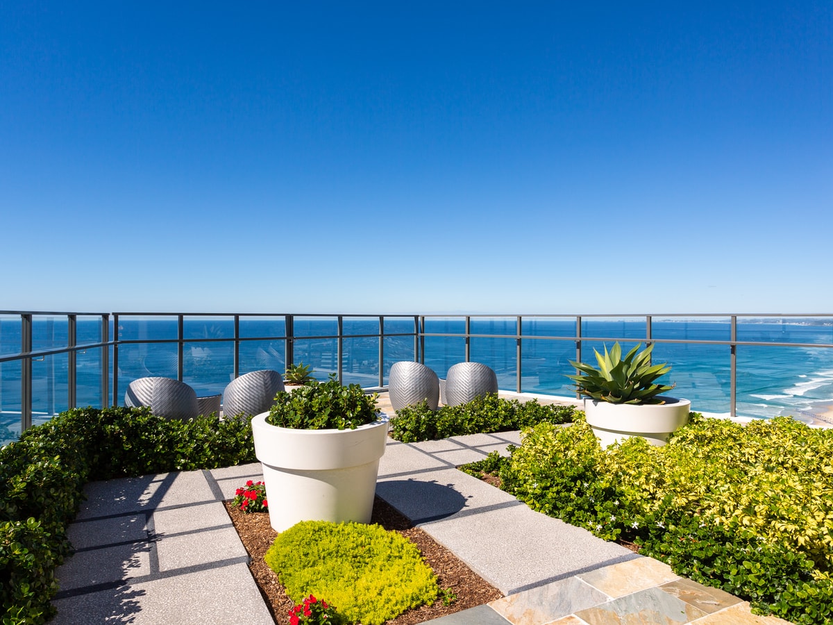 Ocean view beachside 2bedroom Apartment In Surfers 30 Serain Residences