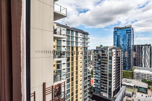 High Level 2-bedroom with Parking South Brisbane 9 Serain Residences