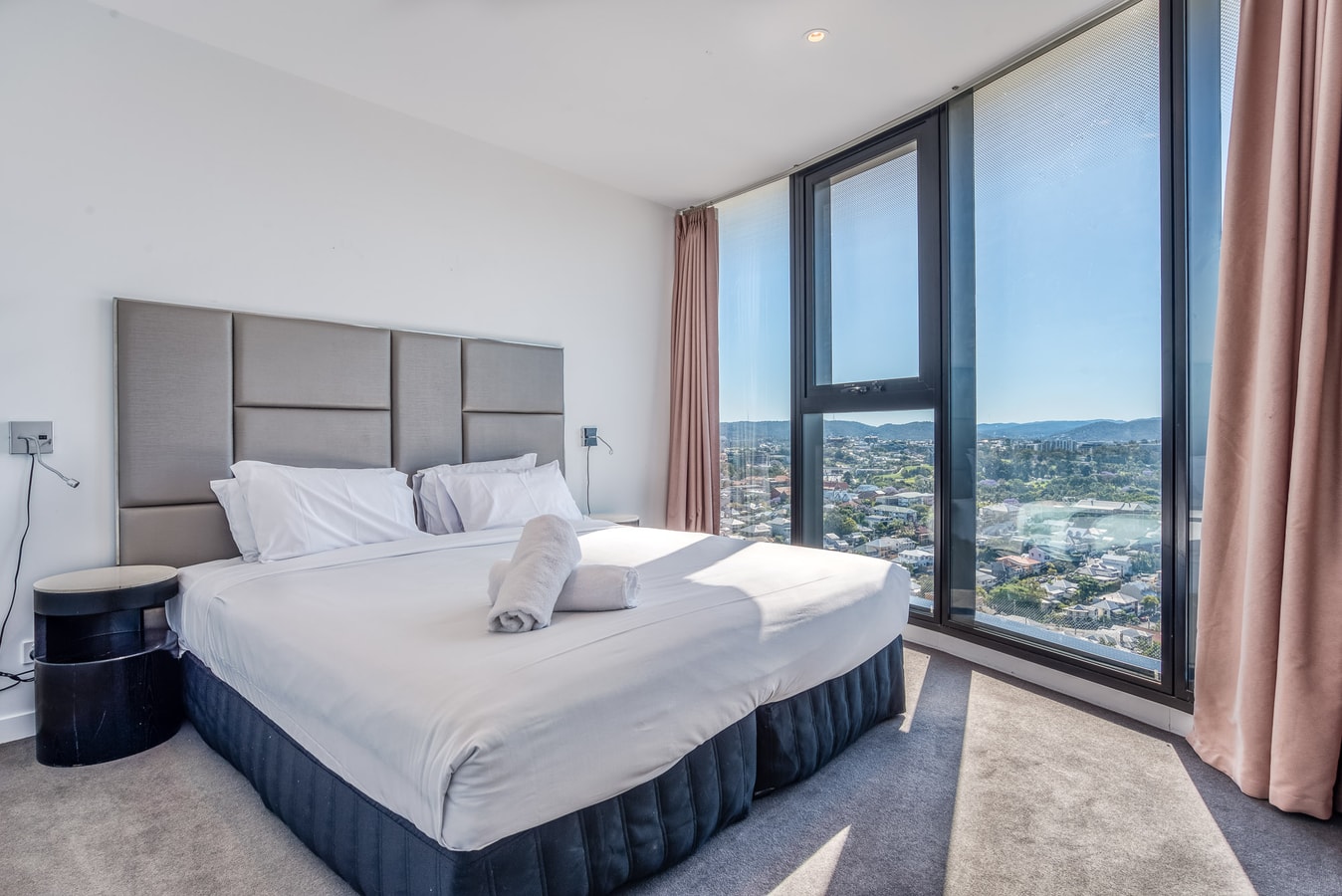 1Bedroom Apartment with Rooftop Pool in Valley 3 Serain Residences