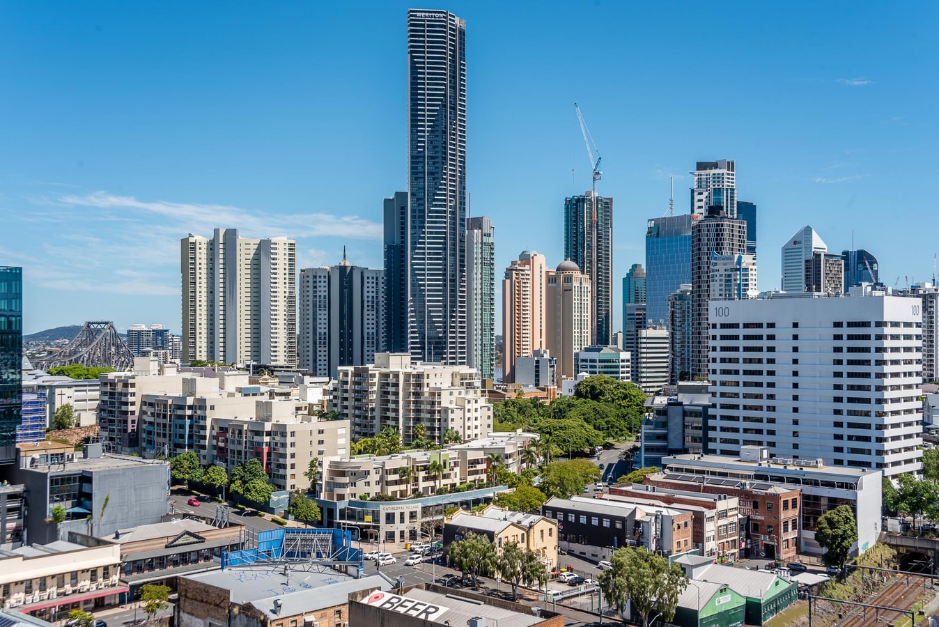 Inner City 2 bedroom Apartment with Parking 21 Serain Residences