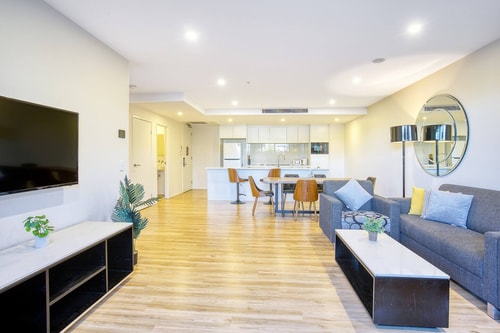 Comfort 3 bedroom Villa In Center Surfers Paradise 2 Serain Residences
