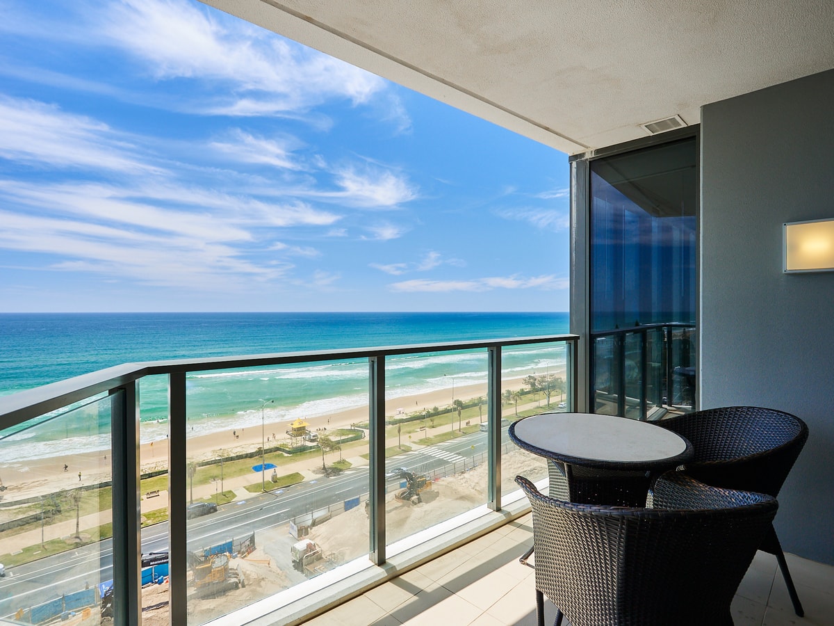 Ocean view beachside 2bedroom Apartment In Surfers 6 Serain Residences