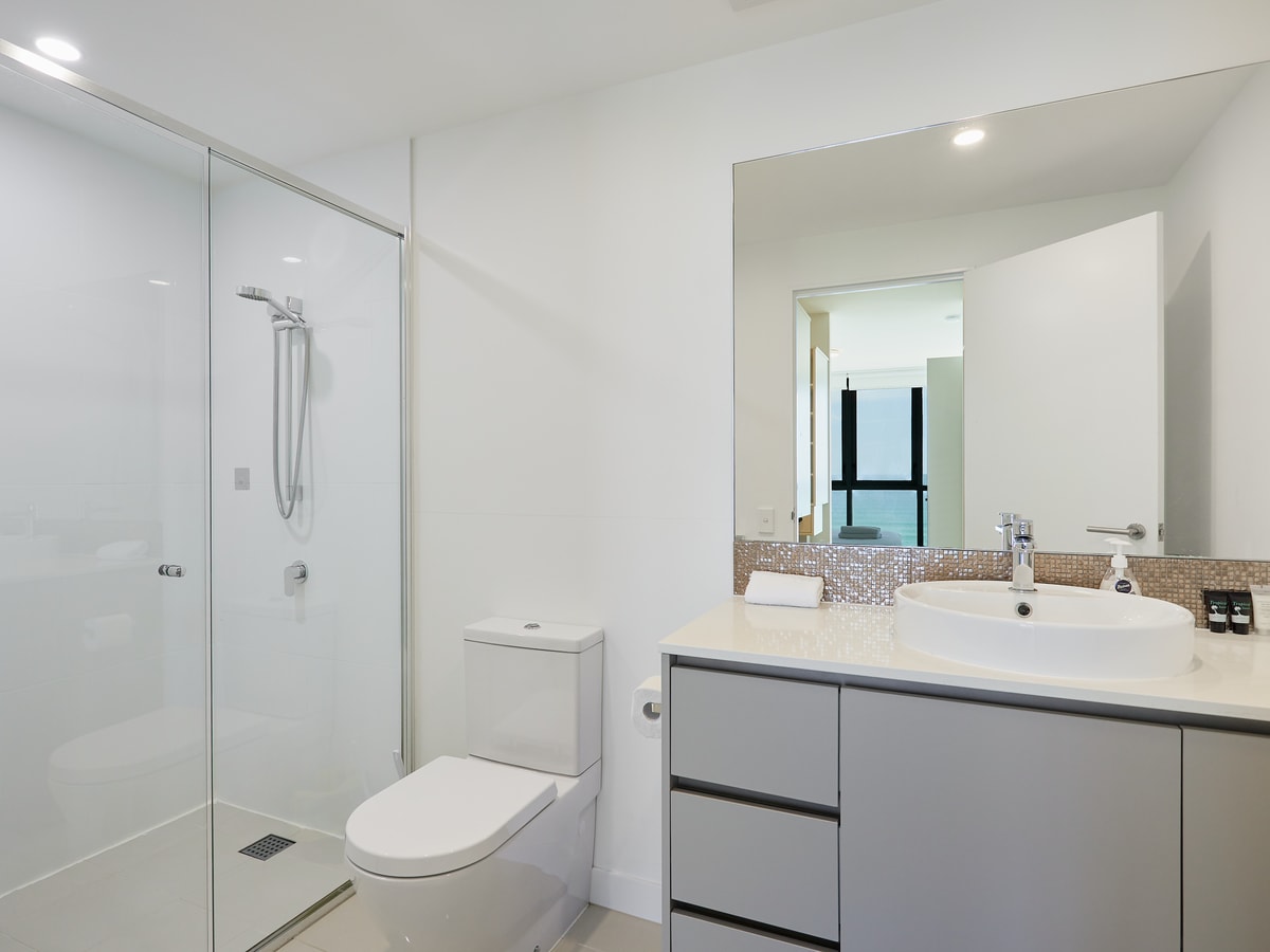 Ocean view beachside 2bedroom Apartment In Surfers 7 Serain Residences