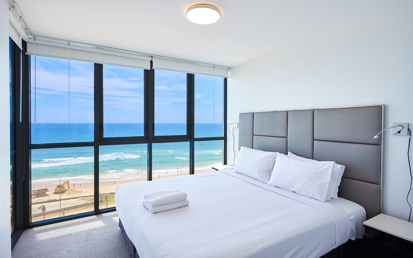Ocean view beachside 2bedroom Apartment In Surfers 1 Serain Residences