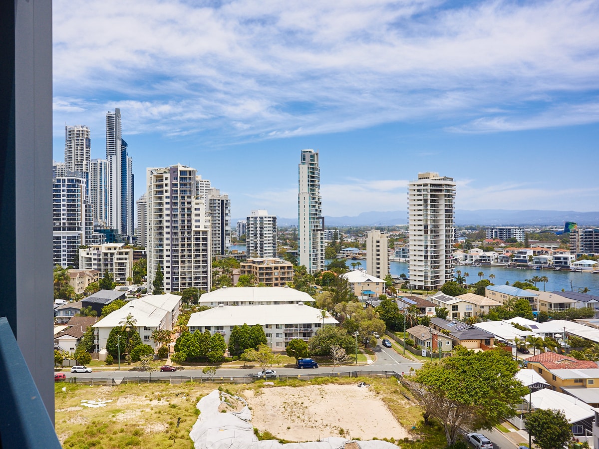 Stylish and Cozy 1Bedroom Home with Splendid View 9 Serain Residences