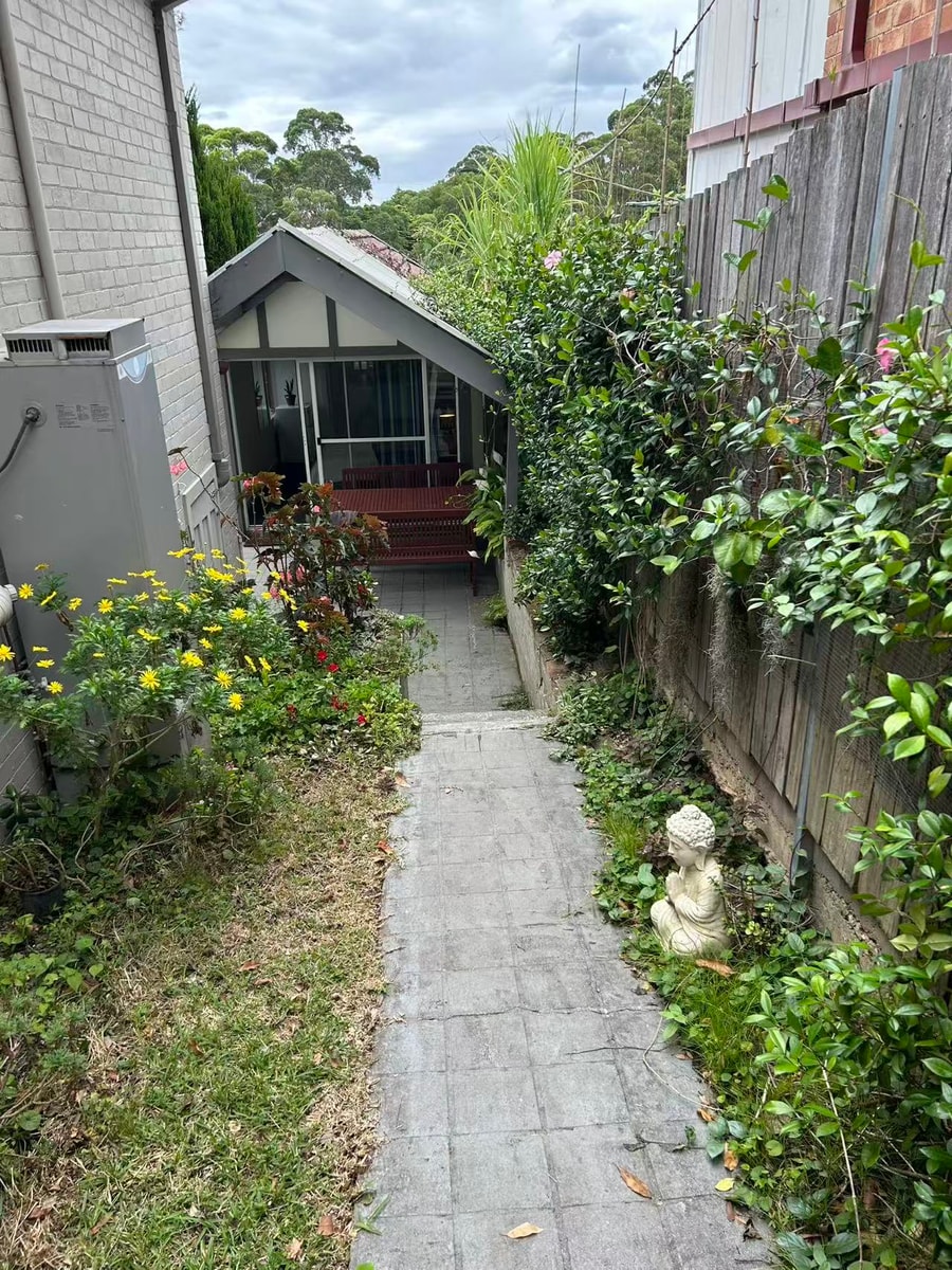 Little Hideaway Studio | 12 Mins to Train & Metro 6 Serain Residences