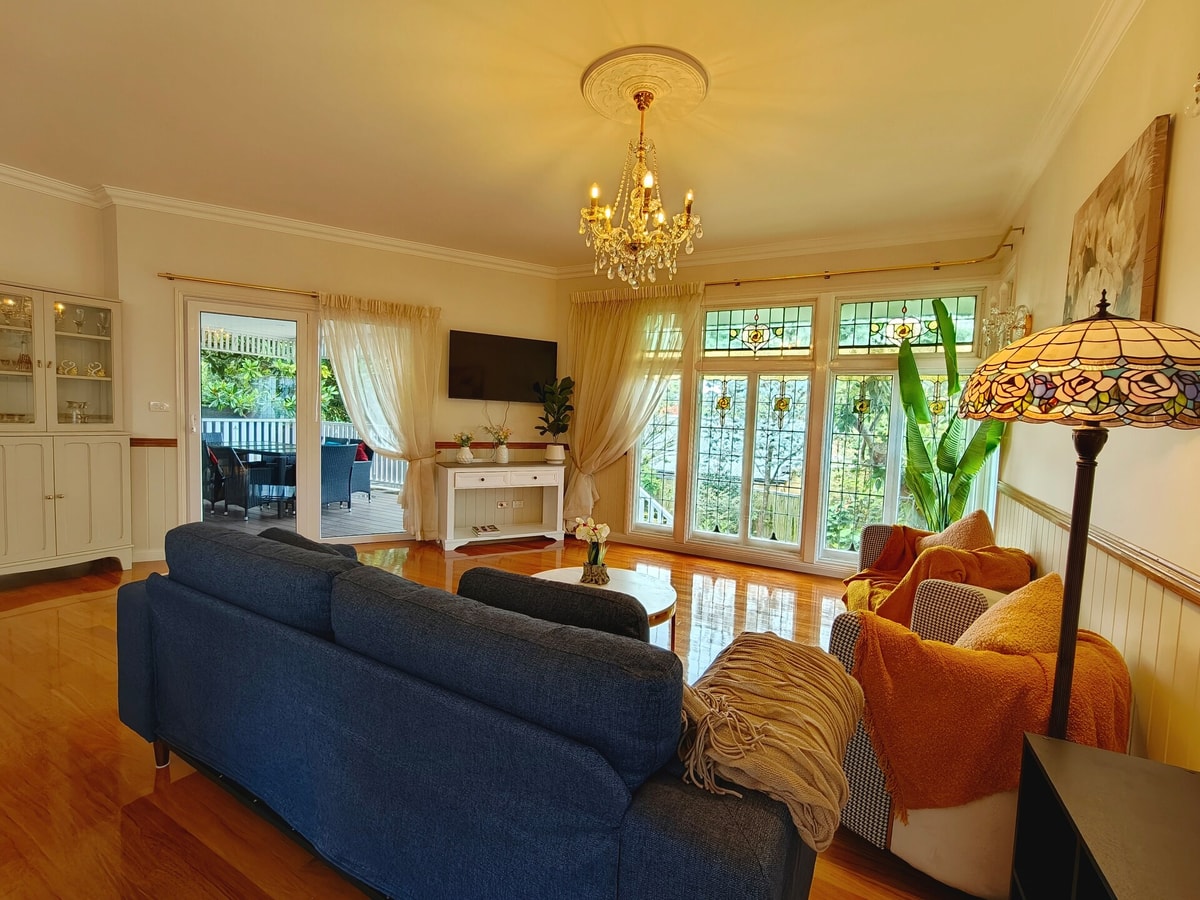 4BR Upper House Close to Blue Mountains Highlights 20 Serain Residences