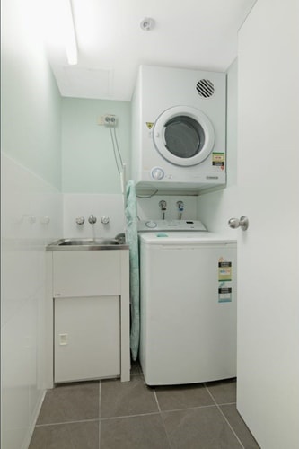 Beachside 1 Bedroom OceanView Apartment Broadbeach 6 Serain Residences
