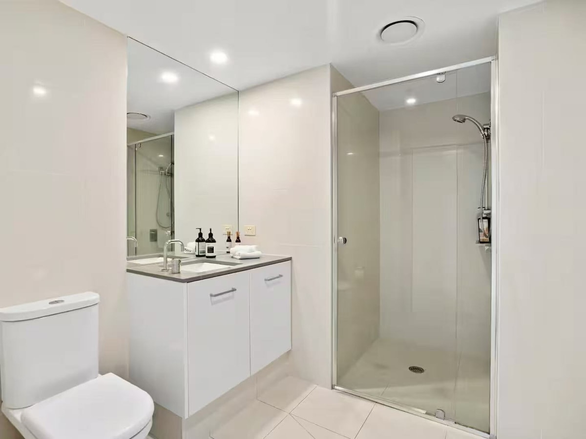 Modern 2BR Oasis with Pools, Gym & Secure Parking 6 Serain Residences