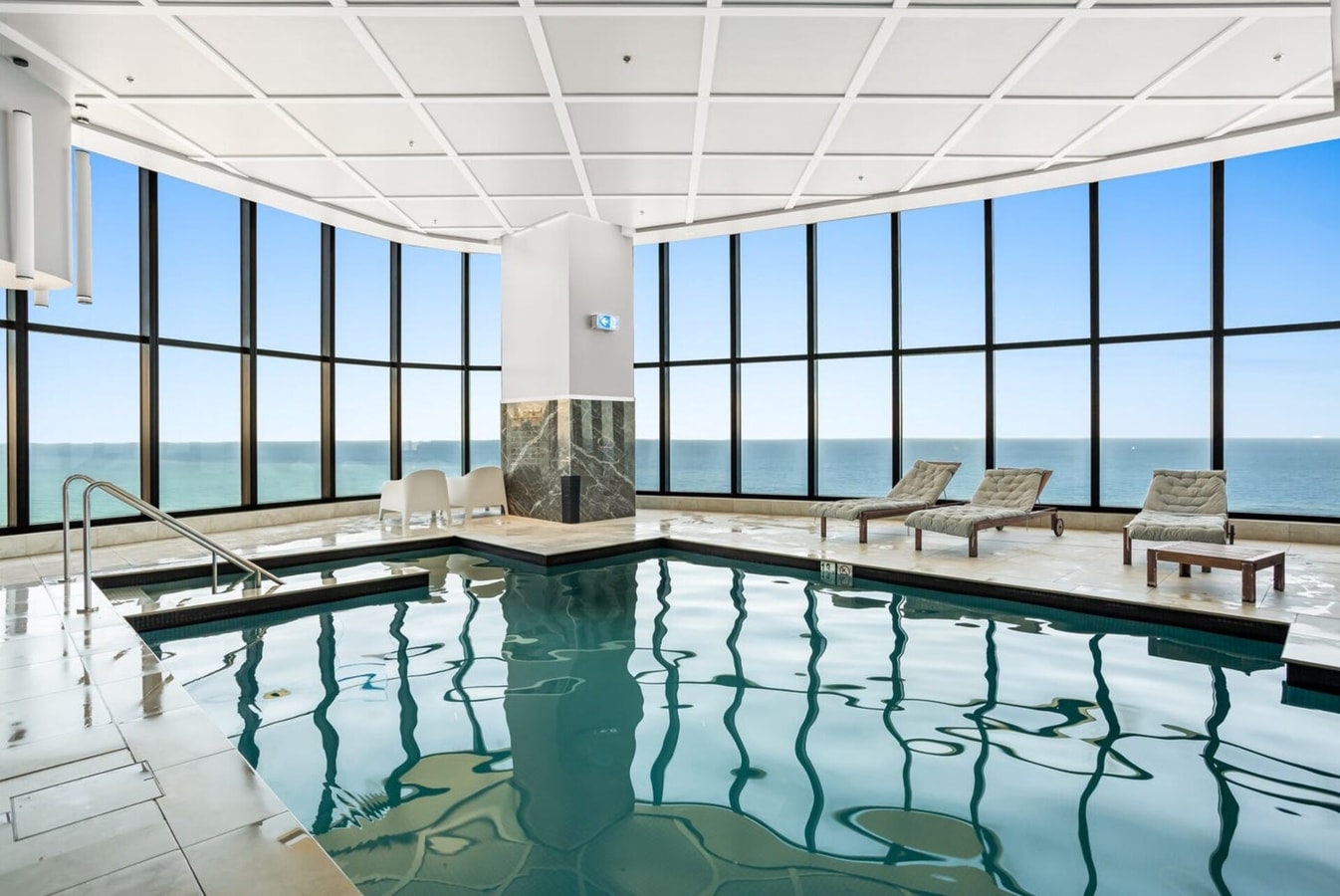 Level 42 Beachside 1BR Apartment with Ocean Views 1 Serain Residences