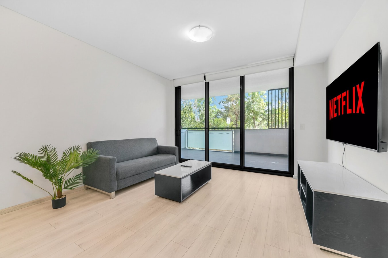 Sunny 2 Bedroom Apt with Parking in Rouse Hill Serain Residences