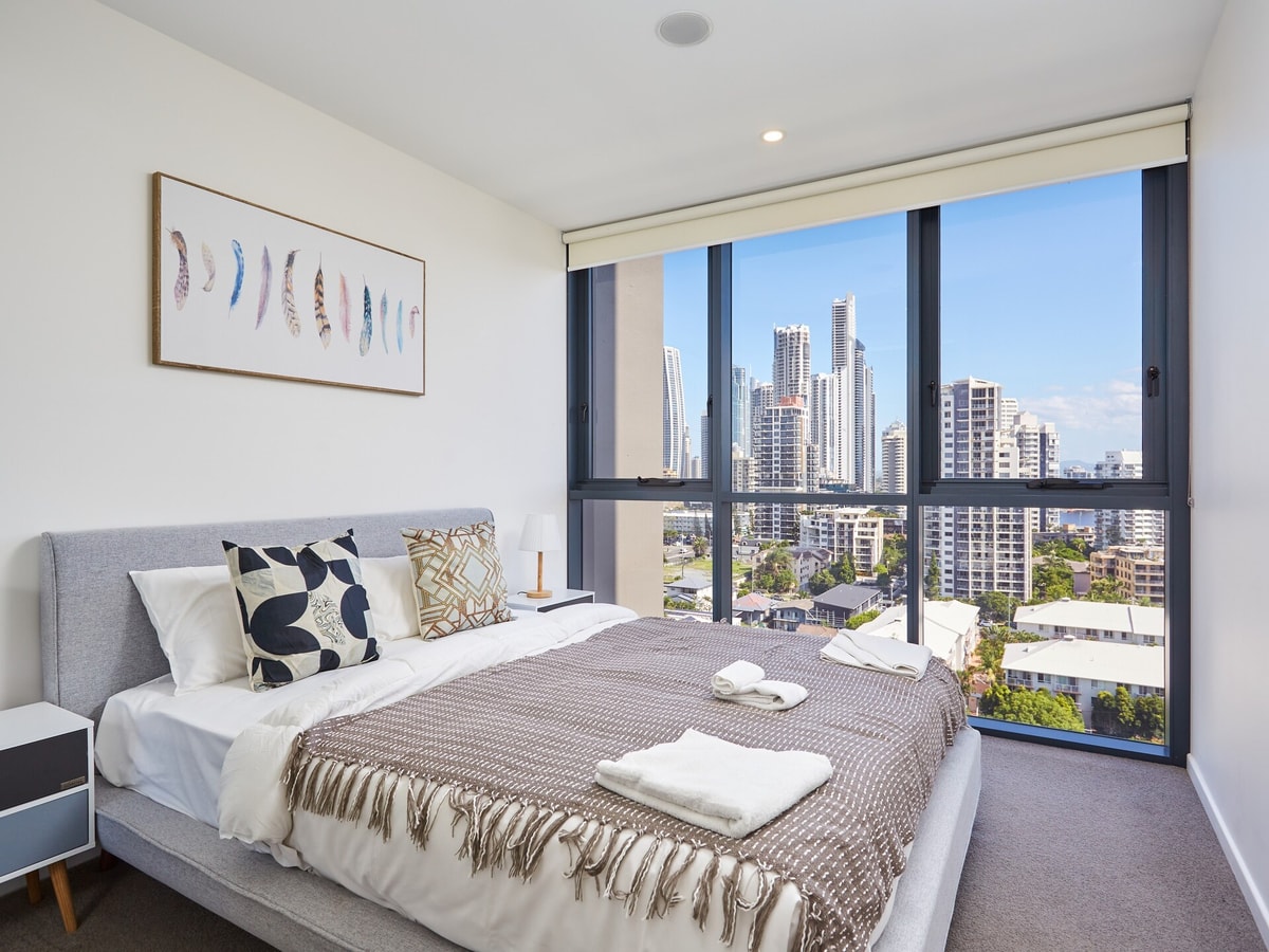 Spacious One bedroom Apartment In Surfers Paradise 4 Serain Residences