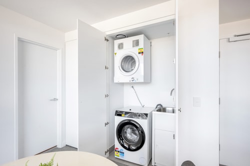 Modern 1-Bedroom Apartment | Phillip Canberra 20 Serain Residences