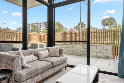 Fresh 2BR Stay | Parking | 7min Walk to Tram 10 Serain Residences