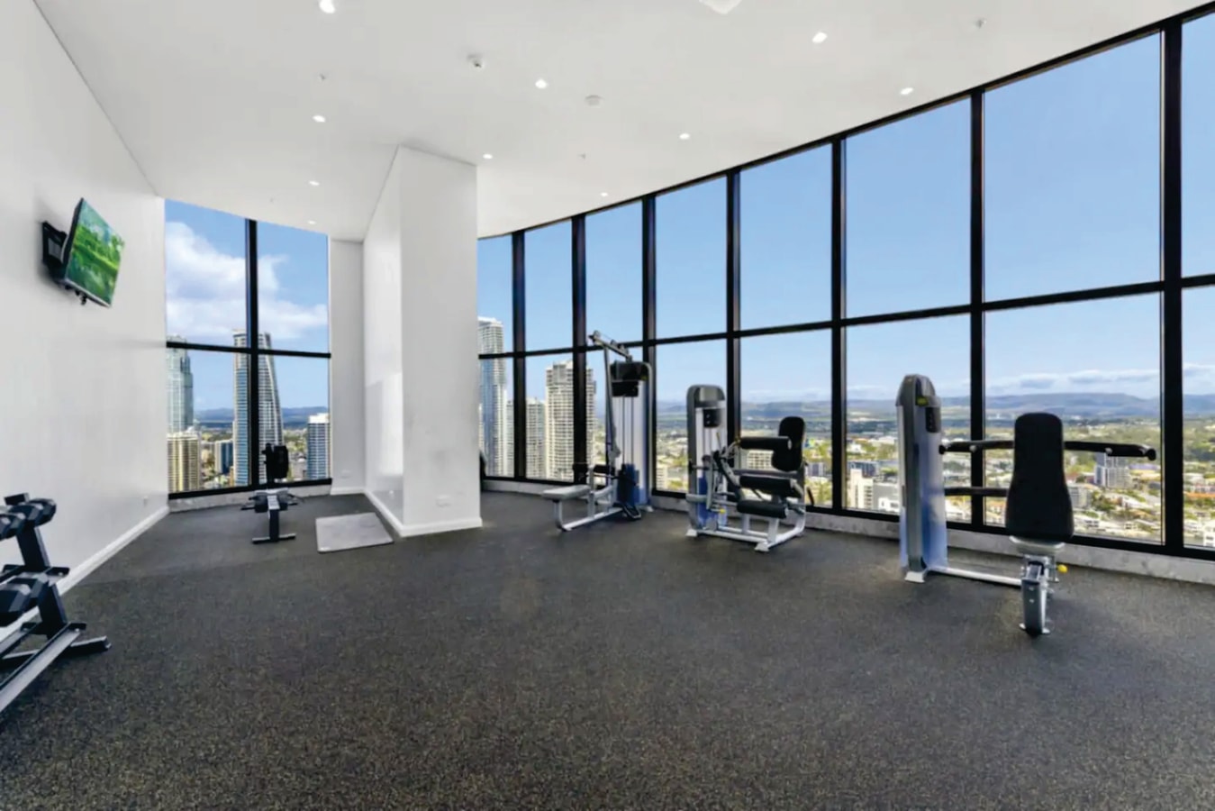 Level 42 Beachside 1BR Apartment with Ocean Views 21 Serain Residences